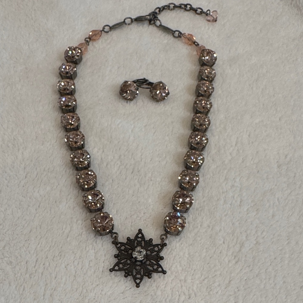 Elegant Champagne Pink Necklace and Earring Set